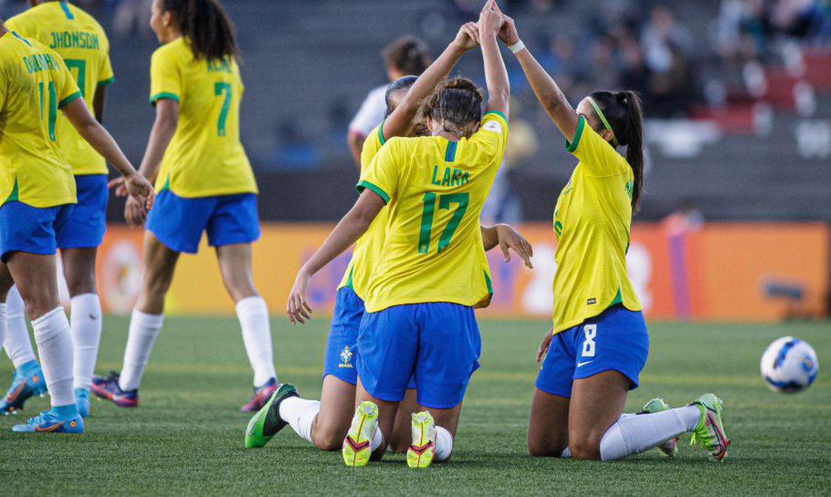 Migrações concentram futuro do futebol feminino no Sul e Sudeste